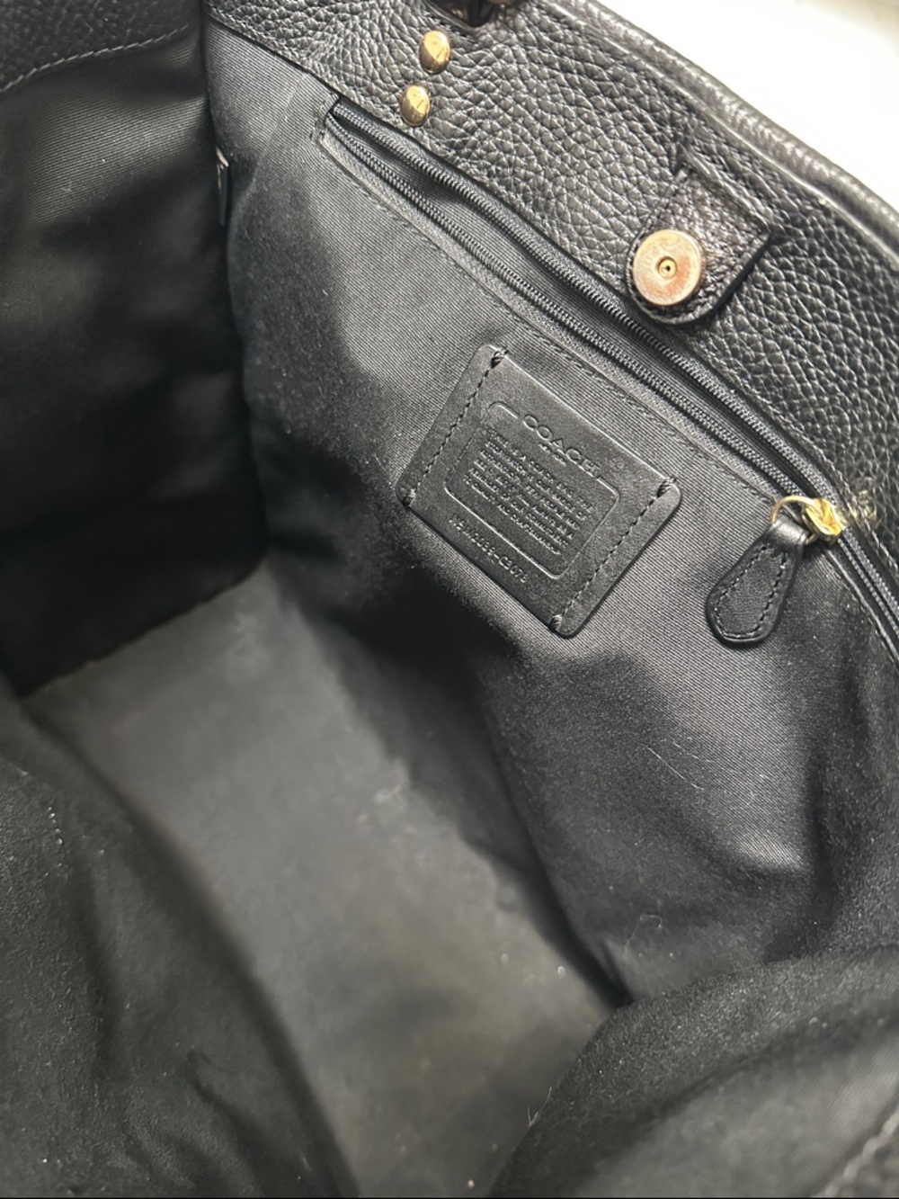 Coach Black Pebbled Leather Tote with Circular Logo Medallion - Picture 7 of 8